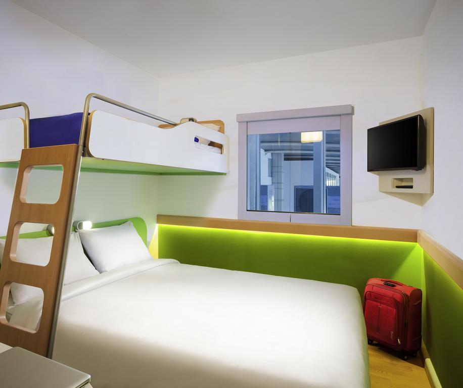 Готель Ibis Budget Saint-Quentin Centre Gare Екстер'єр фото